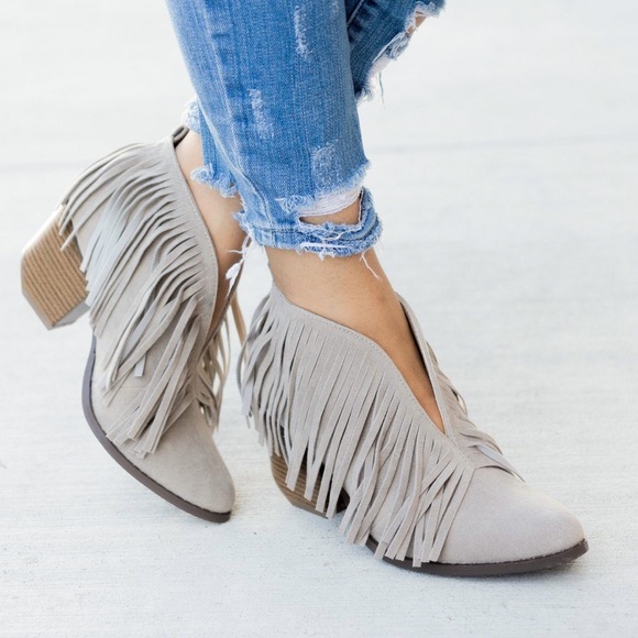 5⭐️ Grey Vegan Suede Fringe Ankle Booties - Picture 6 of 7
